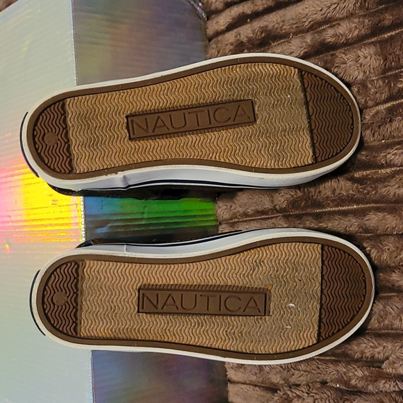 Authentic Nautica Sandals - Picture 7 of 8